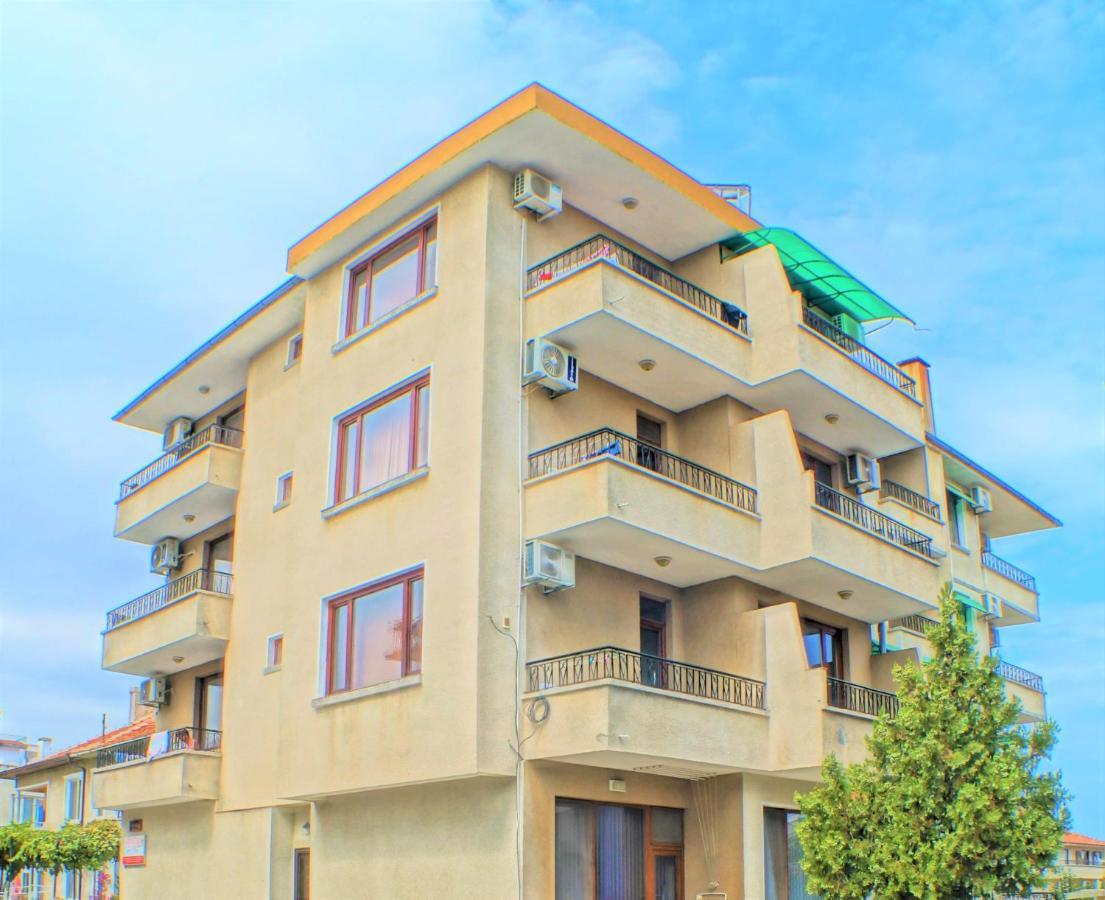 Chrystal Guest House Obzor Extérieur photo