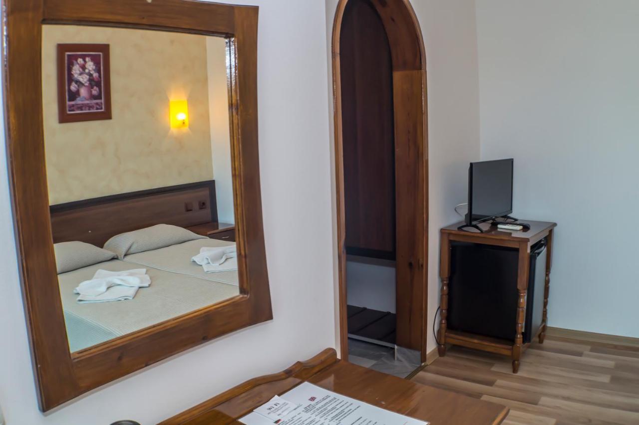 Chrystal Guest House Obzor Extérieur photo