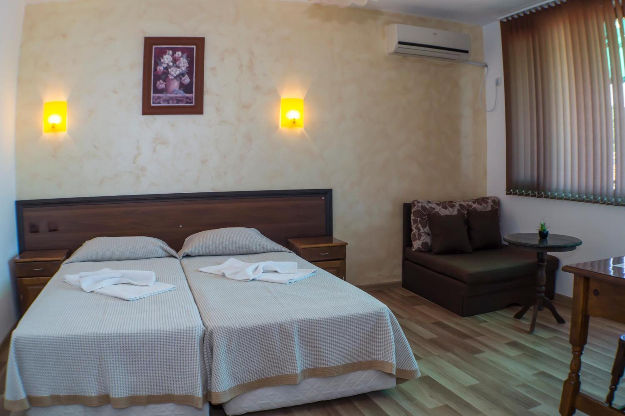 Chrystal Guest House Obzor Chambre photo